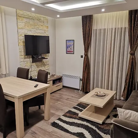 G4 Milmari Apartment *