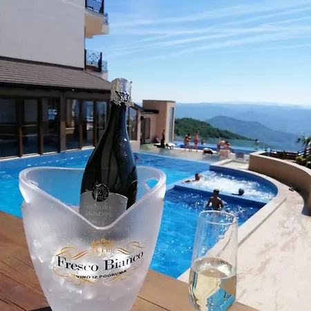 G4 Milmari Apartment *